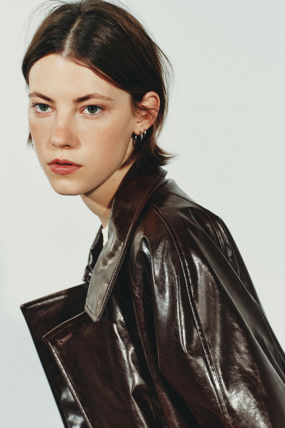 LONG SLEEVE LEATHER JACKET