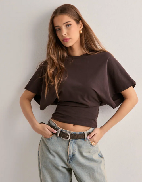 VANYLA ⎹ LOLA SLEEVE TEE